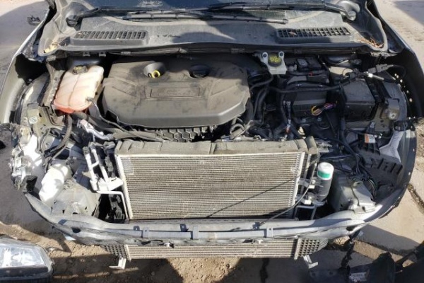 фото Ford Escape SE