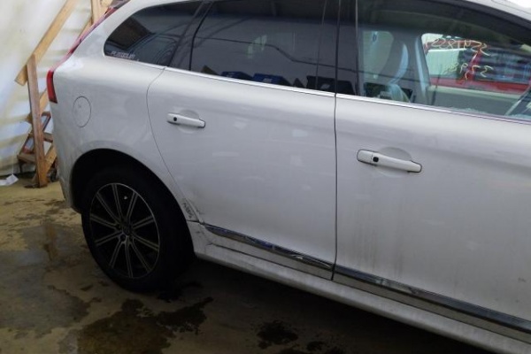 фото Volvo XC60 PREMIER