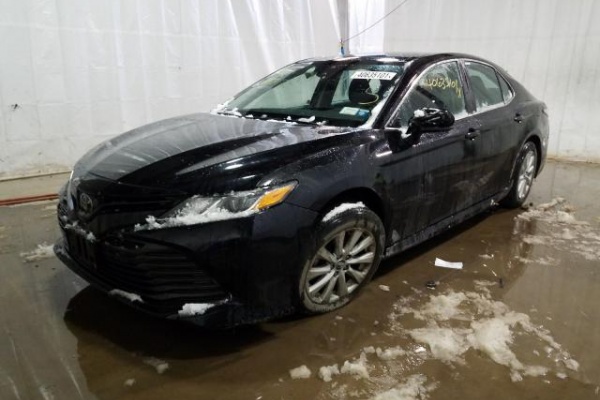 фото Toyota Camry HYBRID