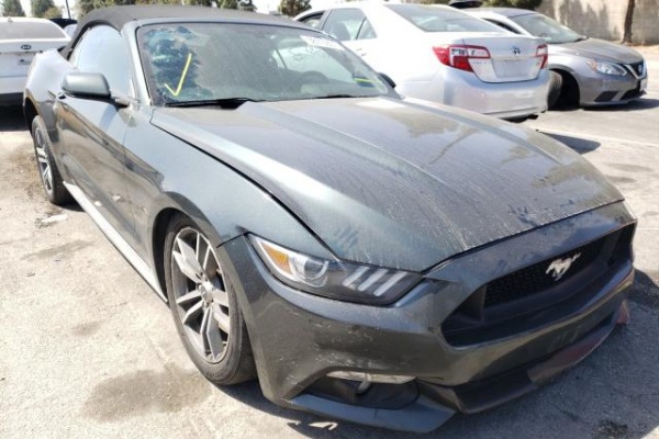 фото Ford Mustang