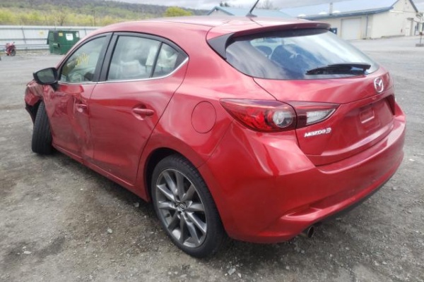 фото Mazda 3 TOURING