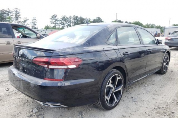 фото Volkswagen Passat R-LINE