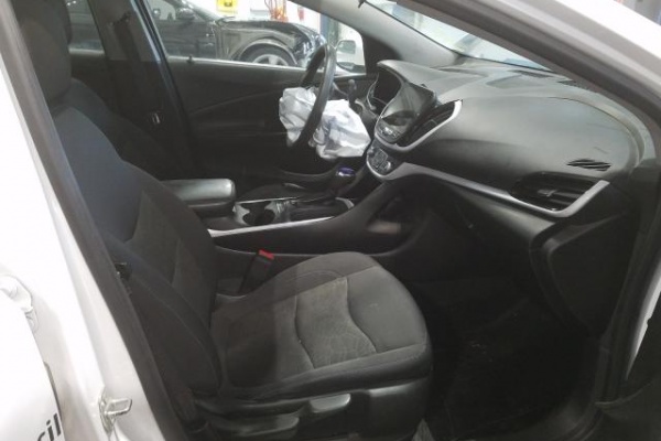 фото Chevrolet Volt LT