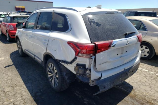 фото MITSUBISHI OUTLANDER