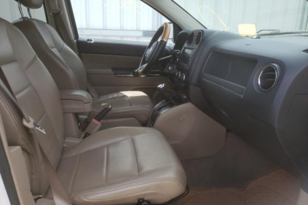 фото Jeep Compass LIMITED