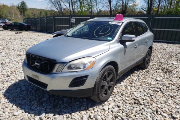 фото Volvo XC60 T6