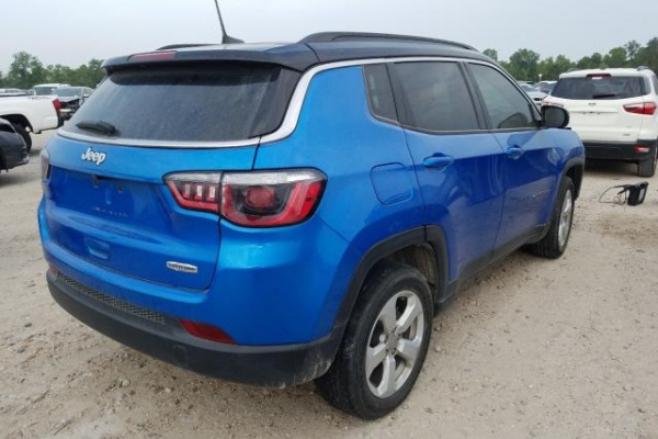 фото Jeep Compass LATITUDE