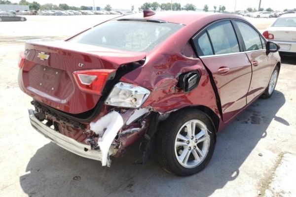 фото Chevrolet Cruze LT