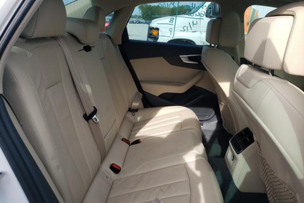 фото Audi A4 Premium