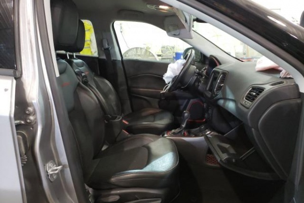 фото jeep  COMPASS TRAILHAWK