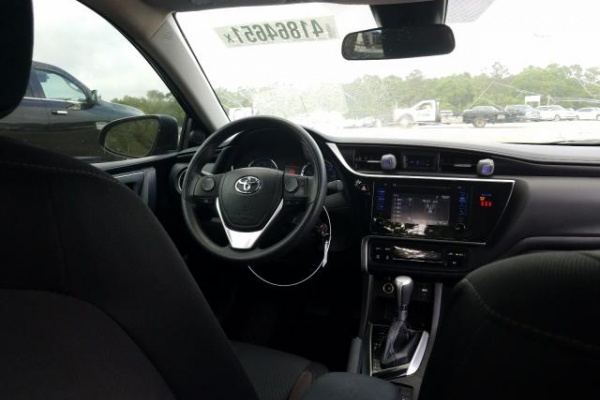 фото Toyota COROLLA L