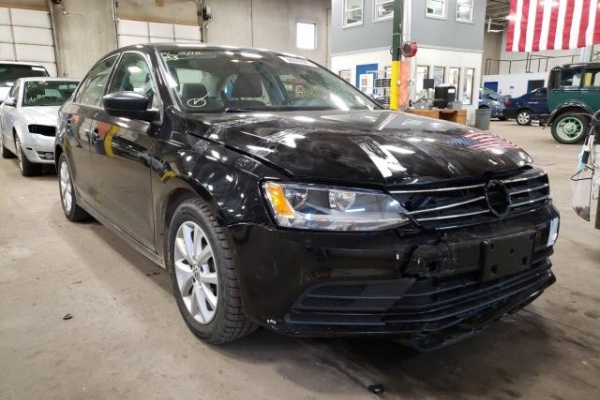 фото Volkswagen Jetta SE