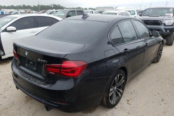 фото BMW 340 I
