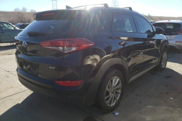 фото HYUNDAI TUCSON SEL