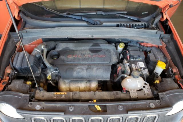 фото JEEP RENEGADE LATITUDE