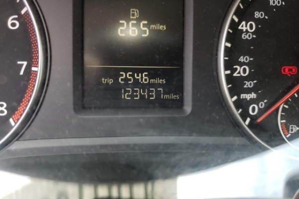 фото Volkswagen Passat S