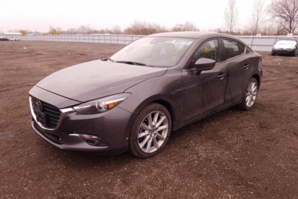 фото Mazda 3 GRAND TOURING