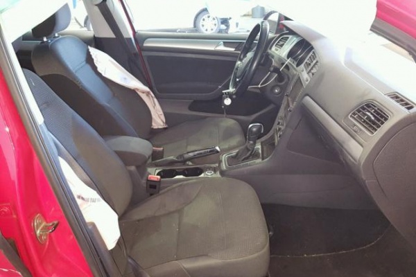 фото Volkswagen golf SPORTWAGEN S