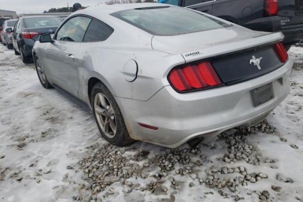 фото Ford Mustang