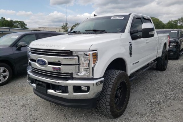 фото Ford F-150 SUPER DUTY