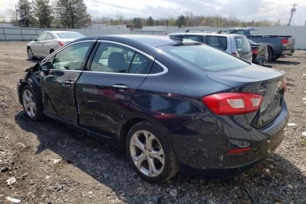 фото Chevrolet Cruze PREMIER