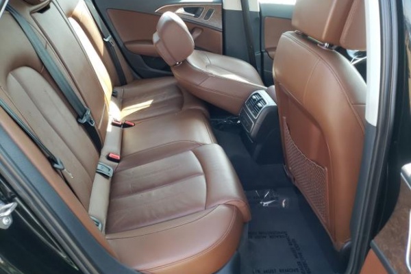 фото Audi A6 Premium