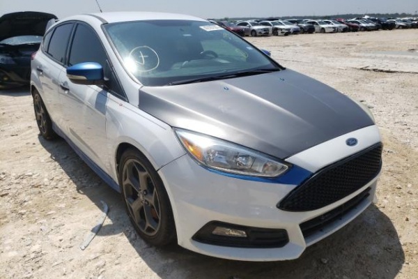 фото Ford Focus ST
