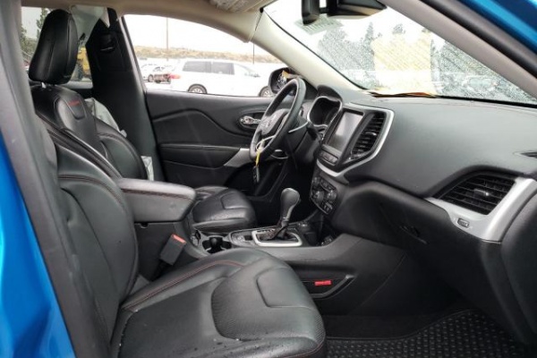 фото jeep CHEROKEE TRAILHAWK