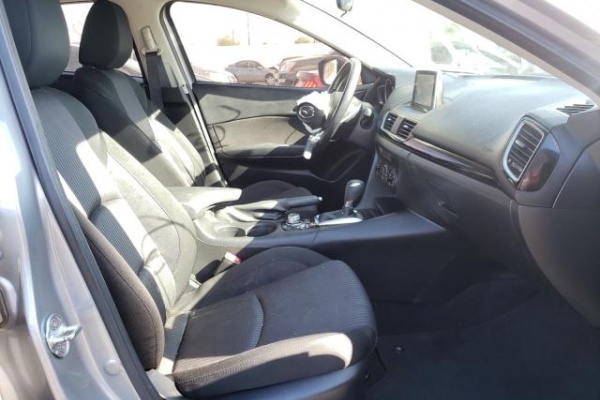 фото Mazda 3 SPORT