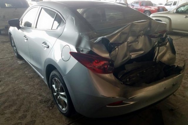 фото Mazda 3 SPORT