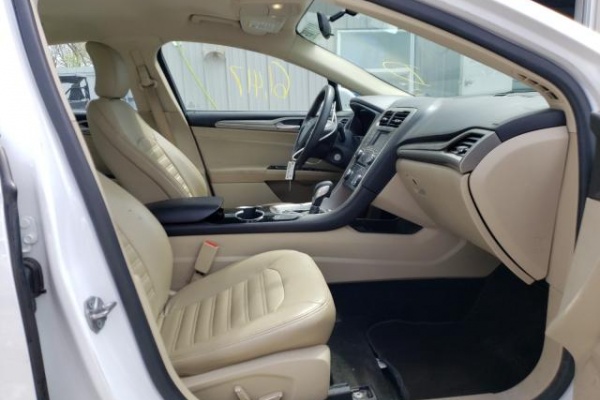 фото Ford Fusion SE