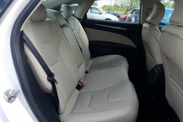 фото Ford Fusion TITANIUM