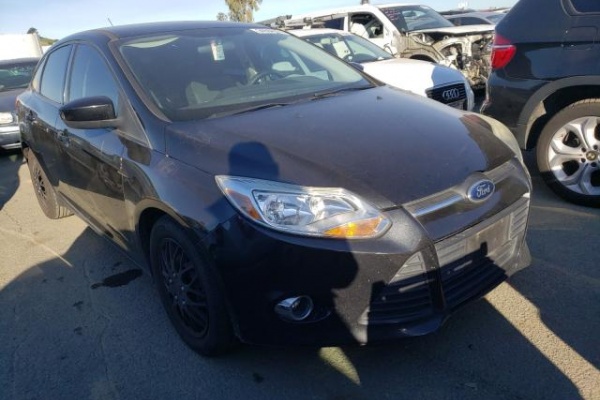 фото Ford Focus SE