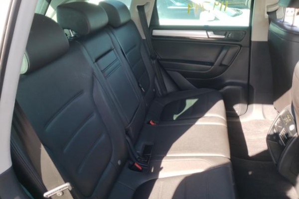 фото Volkswagen TOUAREG V6