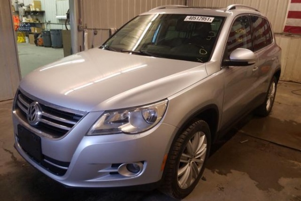 фото Volkswagen Tiguan S