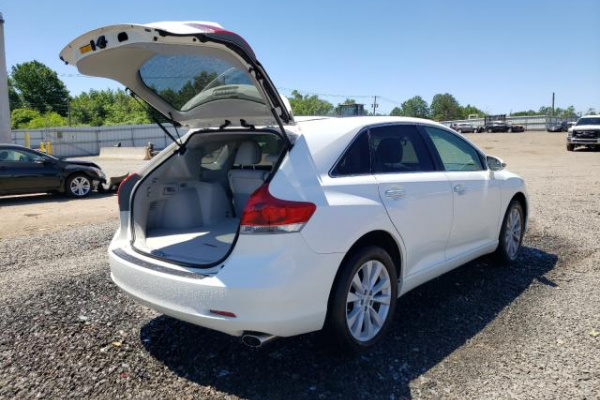 фото TOYOTA VENZA LE