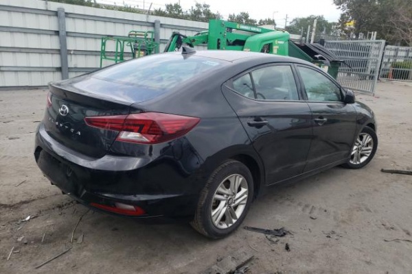 фото Hyundai Elantra SEL