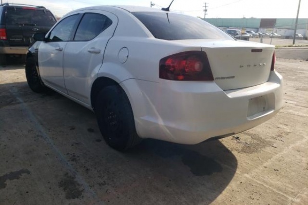 фото Dodge AVENGER SE