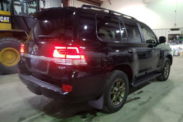 фото TOYOTA LAND CRUISER PRADO
