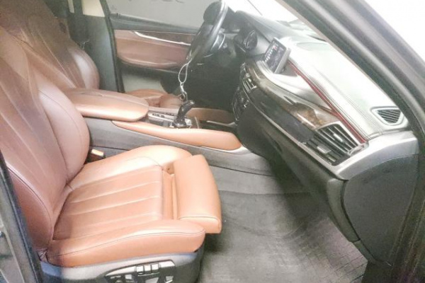 фото BMW X6 XDRIVE50I