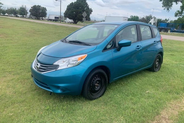 фото Nissan VERSA NOTE S