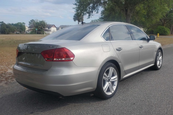 фото Volkswagen Passat SE