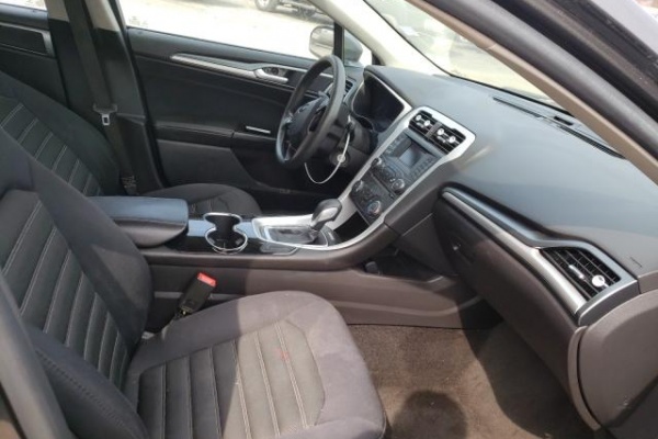 фото Ford Fusion SE