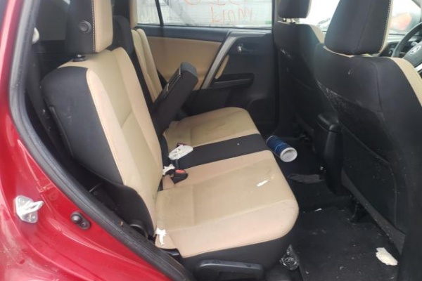 фото Toyota RAV4 ADVENTURE