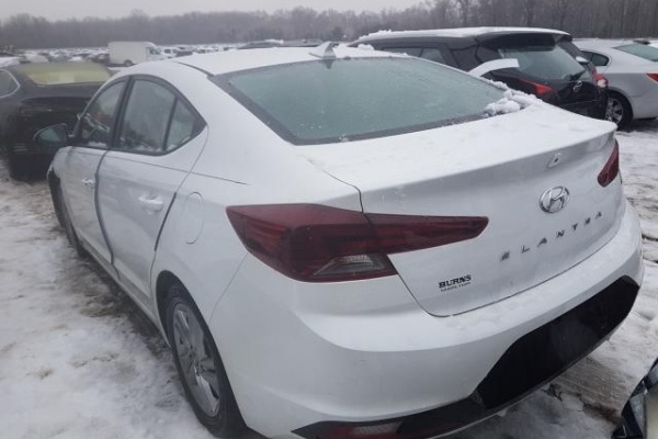 фото Hyundai Elantra SEL