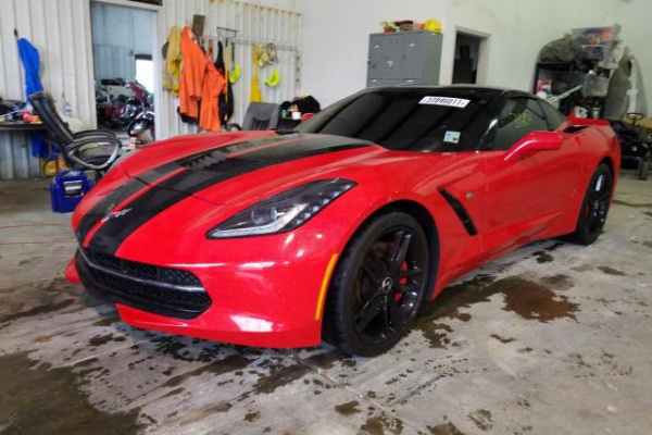 фото CHEVROLET CORVETTE STINGRAY 2LT