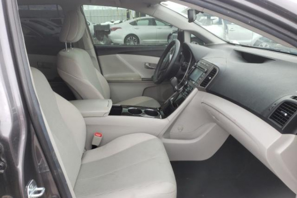 фото TOYOTA VENZA