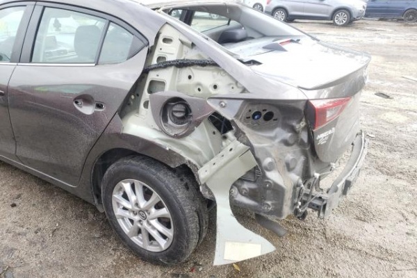 фото Mazda 3 TOURING