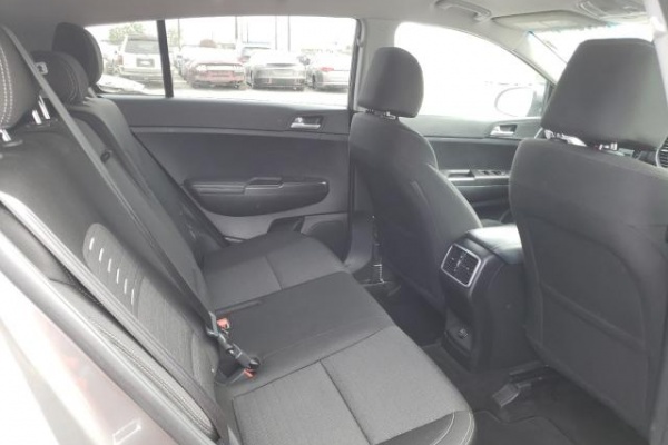 фото Kia SPORTAGE LX