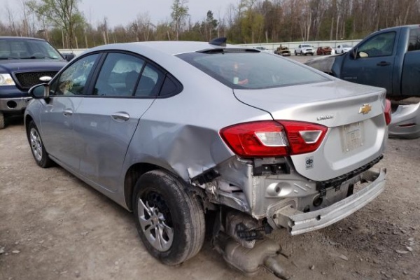 фото Chevrolet Cruze LS